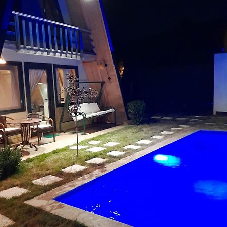 Happyhouse Bungalov Three-Room, Sw Pool With Lake View, Sapanca B1 ภายนอก รูปภาพ
